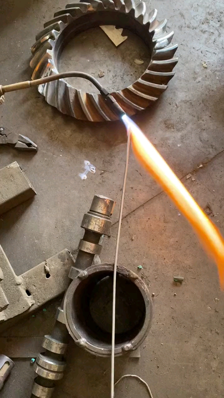 黄铜丝焊接技术要求很高的.-度小视