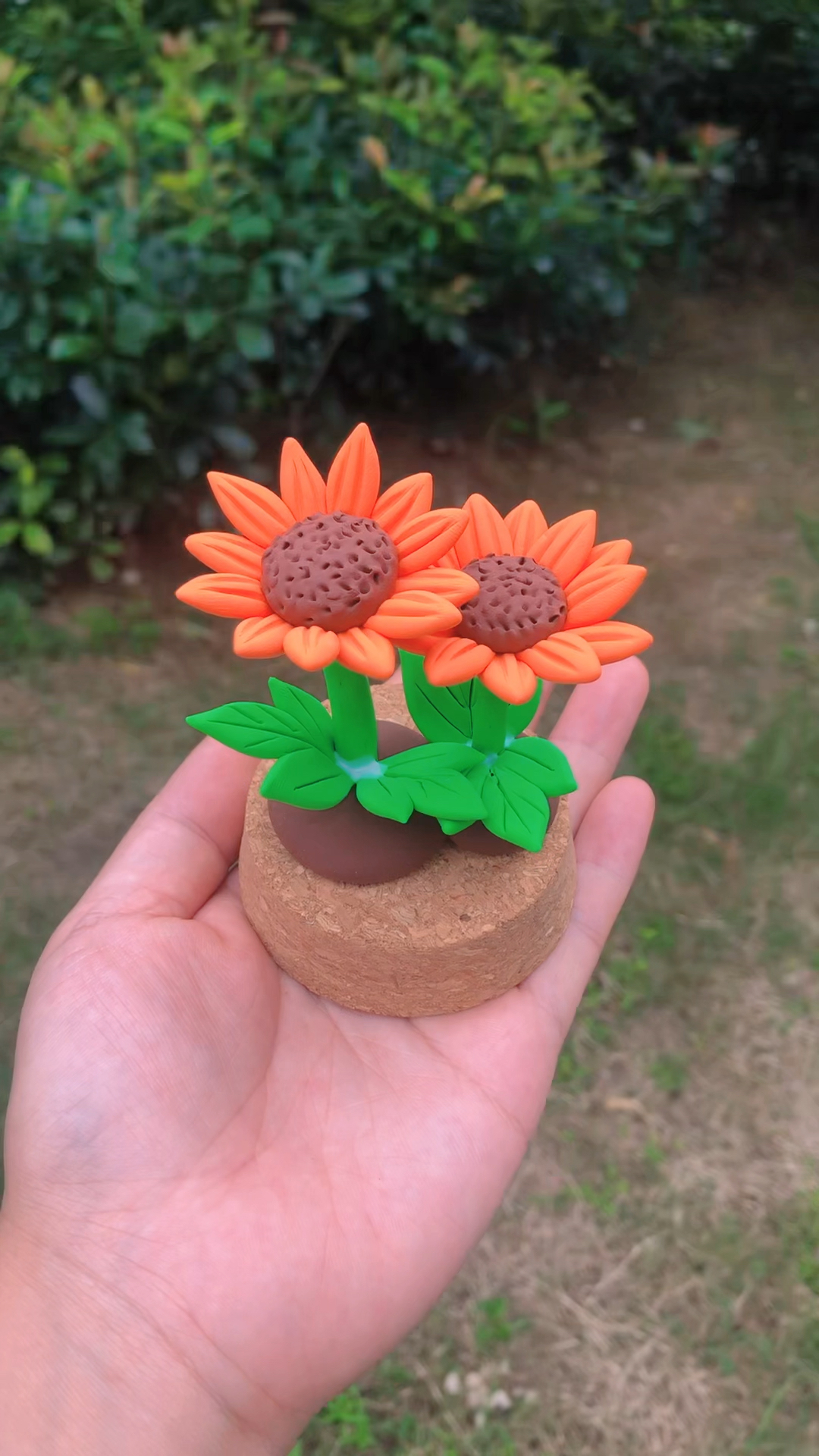 教师节礼物送什么亲手制作一朵手工粘土永生花向日葵又叫向阳花