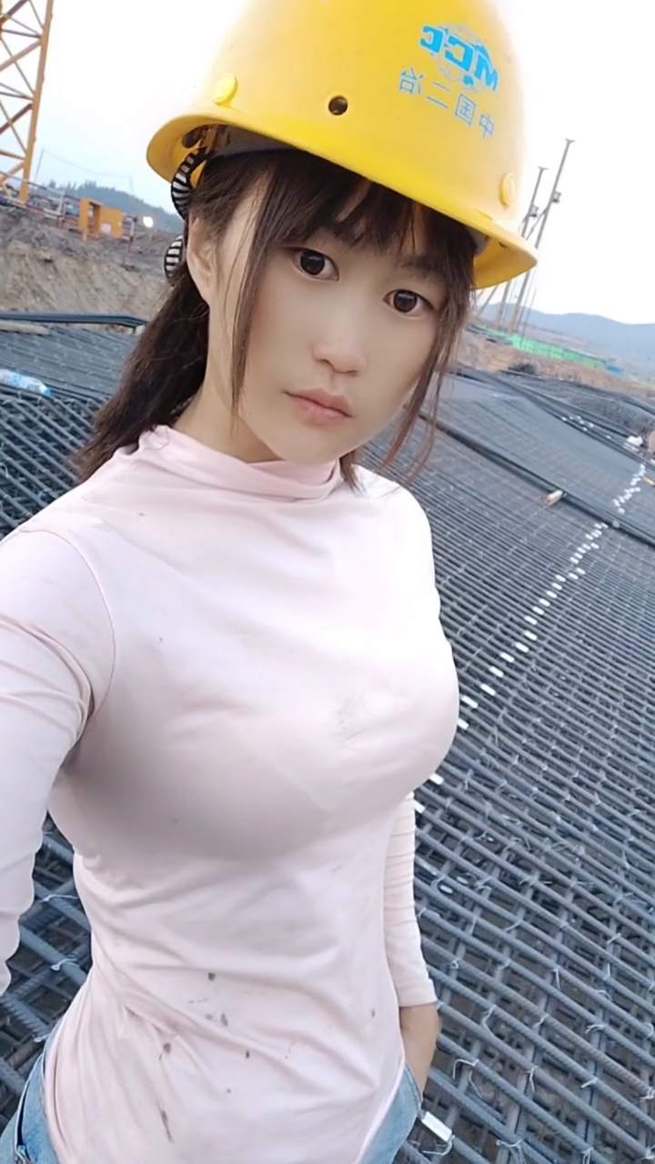 钢筋工#女汉子钢筋工一枚,有一起干活的请报名参加.