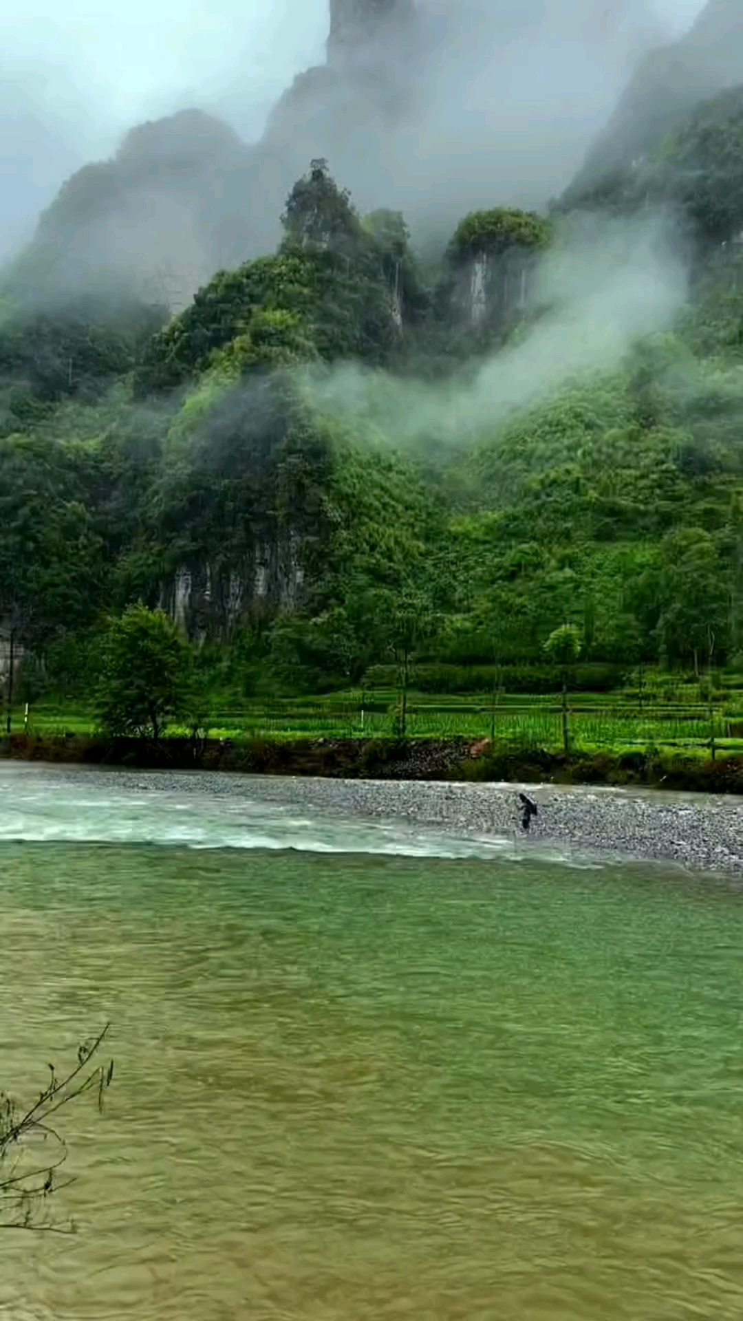 湘西:德茹村,云雾缭绕,山清水秀,人间仙境.