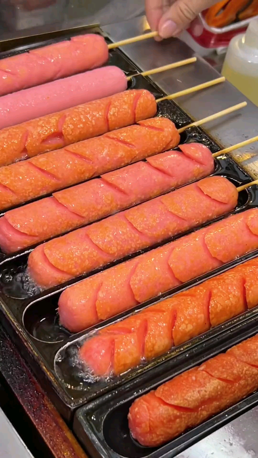 爱美食爱生活#街头美食,淀粉烤肠-度小视