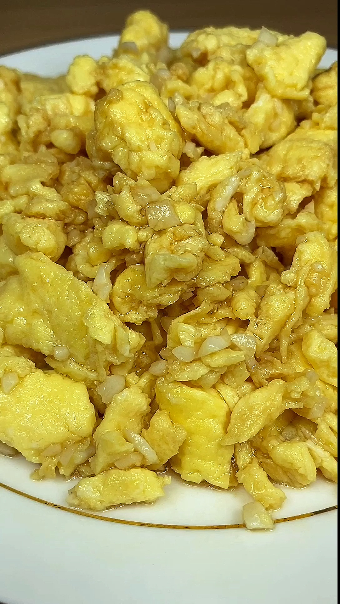 宅家美食pk赛#简单好吃实惠的蒜蓉拌鸡蛋#美食