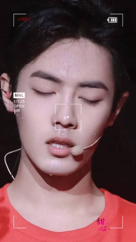 肖战#啊啊啊……这汗水绝了0000……简直神仙颜值啊……-度小视