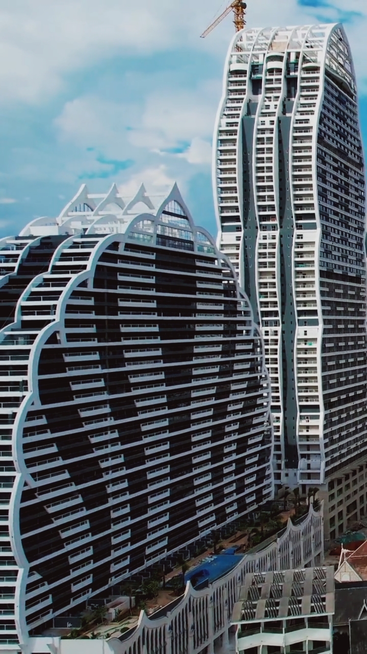 西双版纳——漂亮的孔雀楼