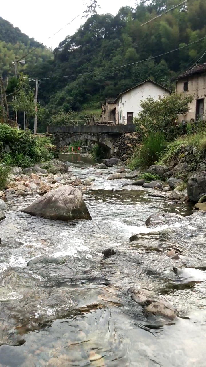 浙江武义大山深处一村庄,如世外桃源.