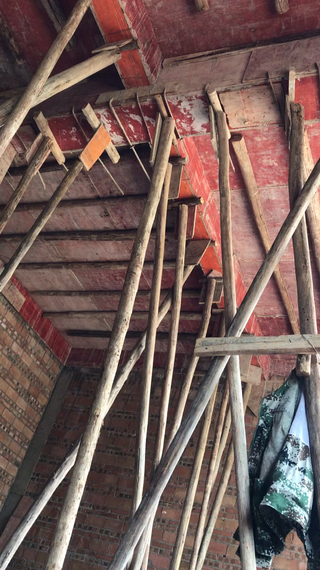 农村自建房#大厅有没有必要做十字梁