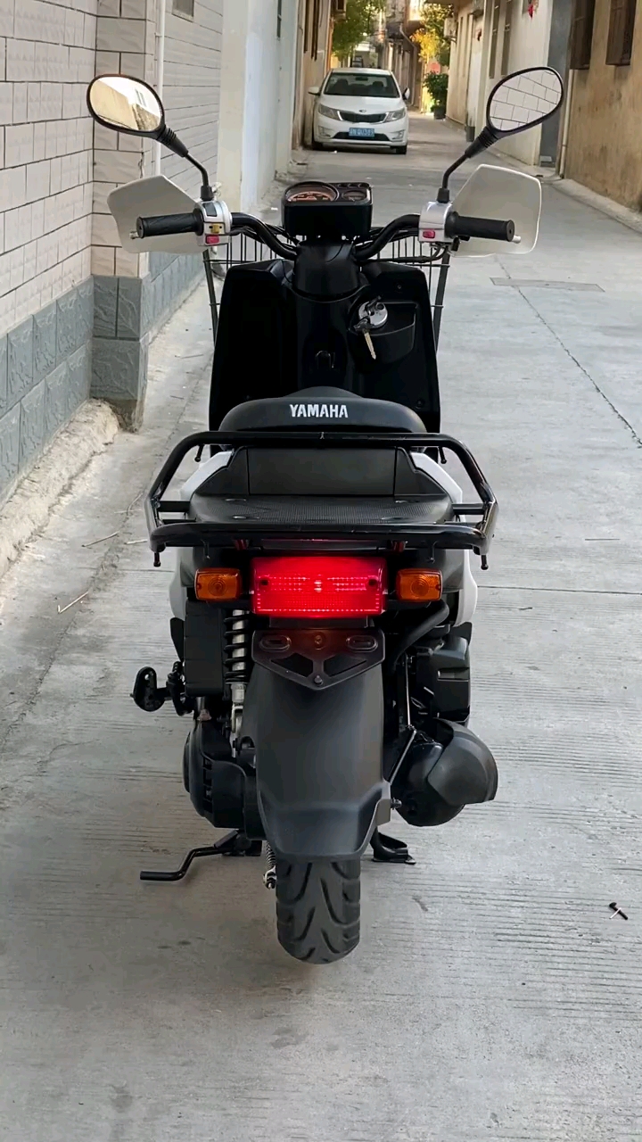 雅马哈大货架gear50水冷电喷