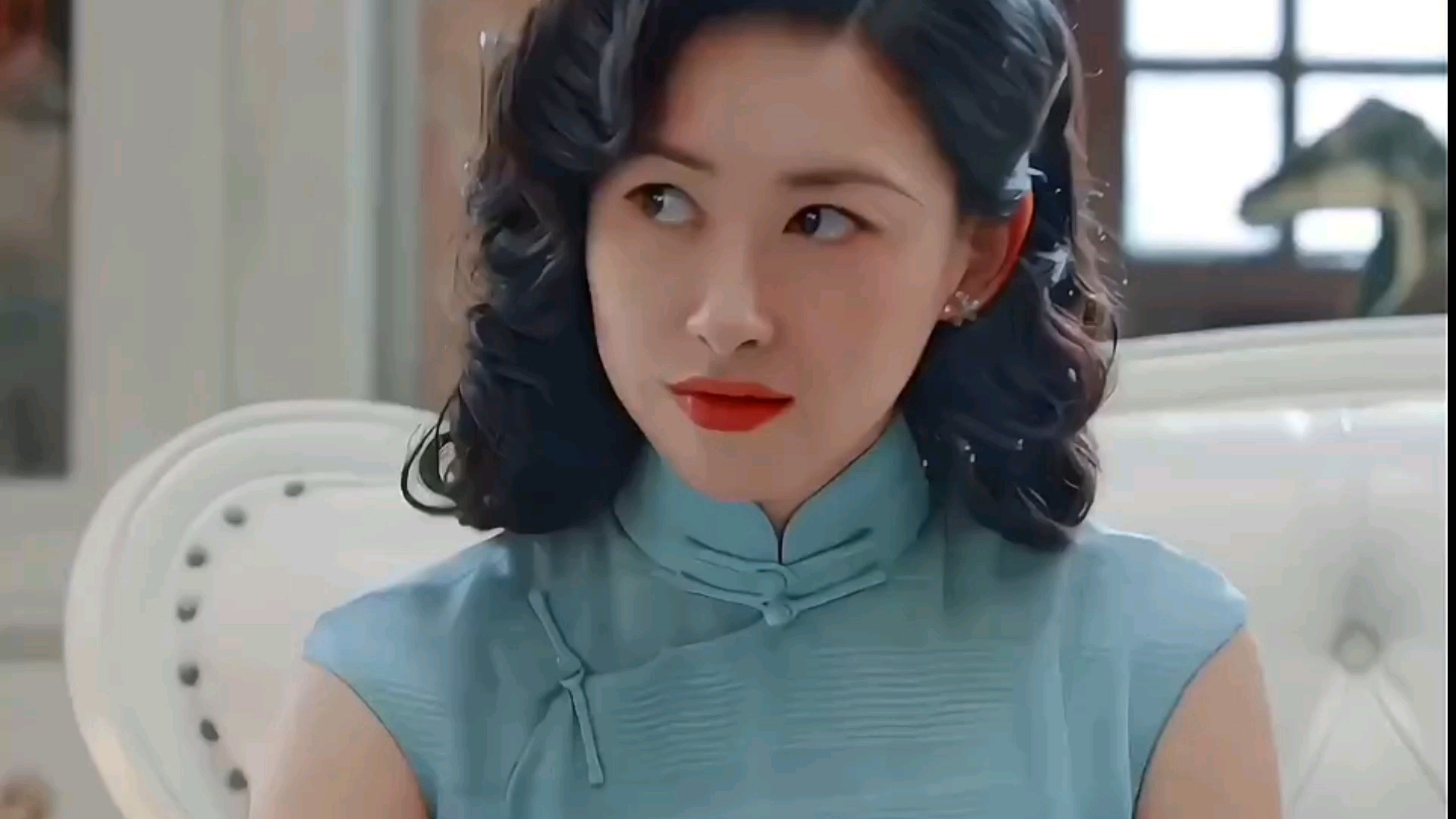 朱珠她不是政客不是间谍不是军人她只是爱他