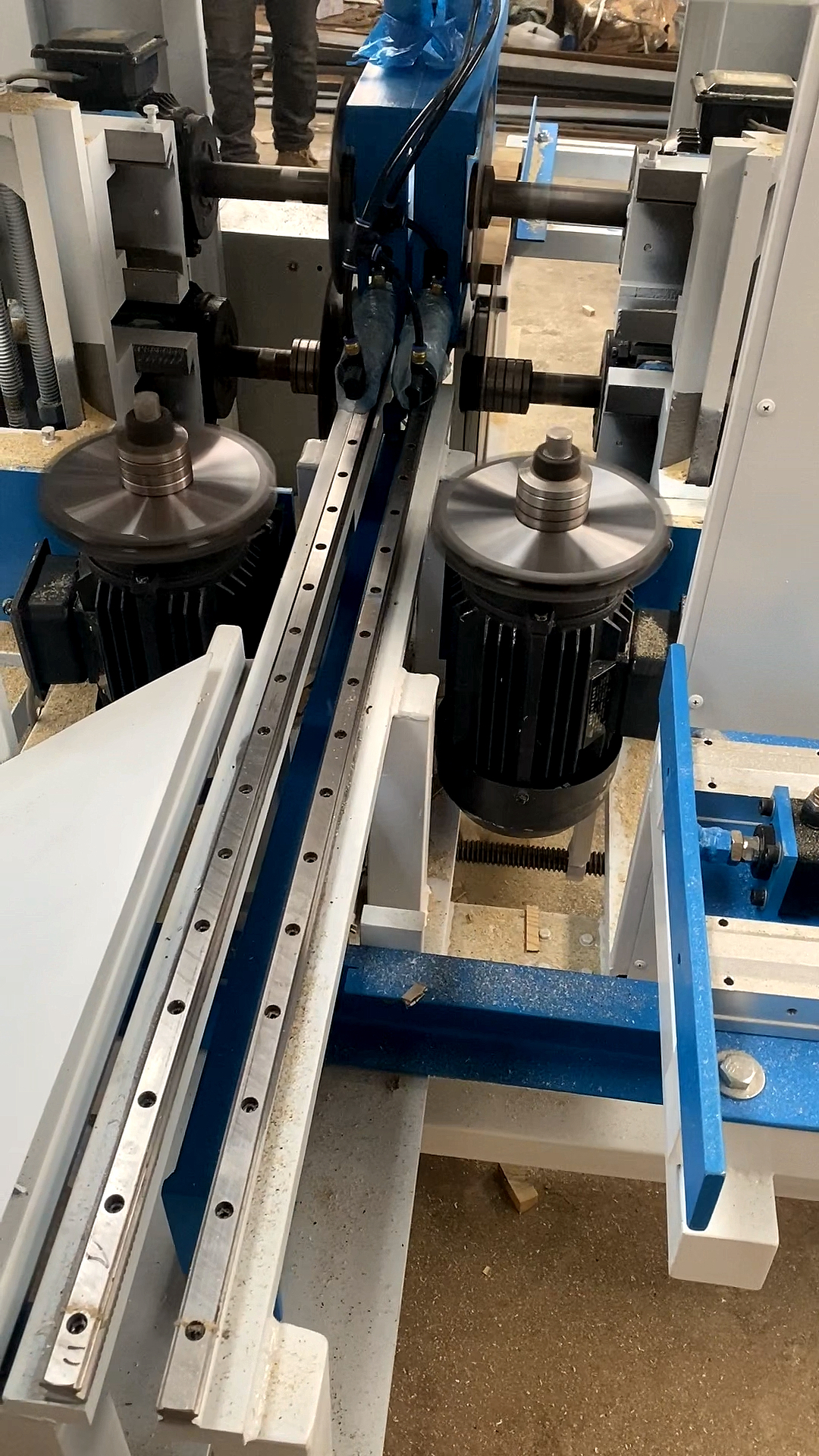 木工机械设备#木工自动双端出榫机最短13公分一次完成