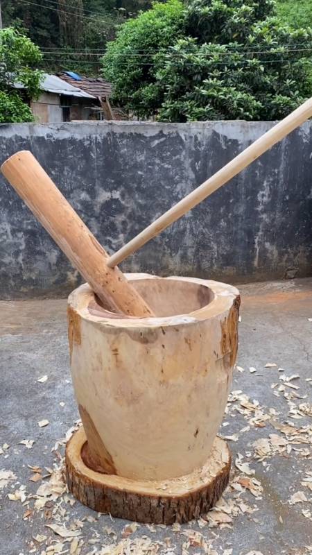 传统手艺不能丢#古代人的智慧,制作纯手工木臼