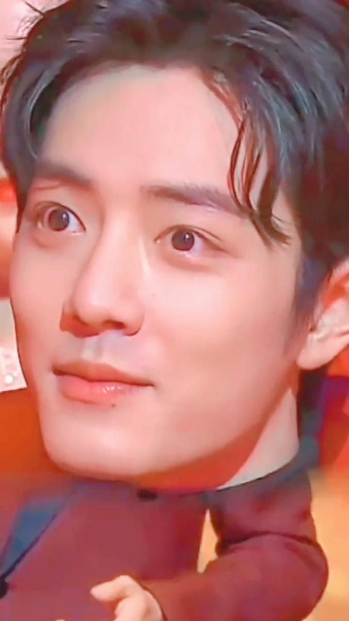 肖战#似笑非笑的表情,迷人的眼神