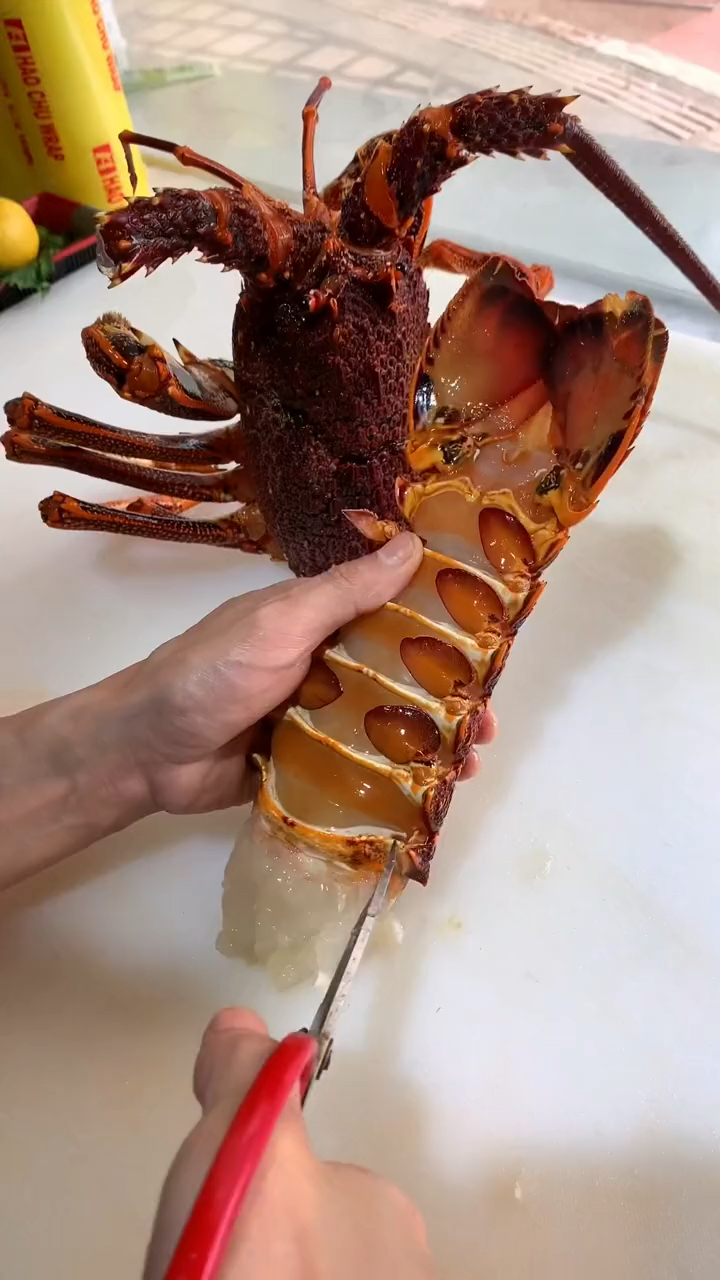 美食快速处理外卖龙虾这个摆盘技术怎么样
