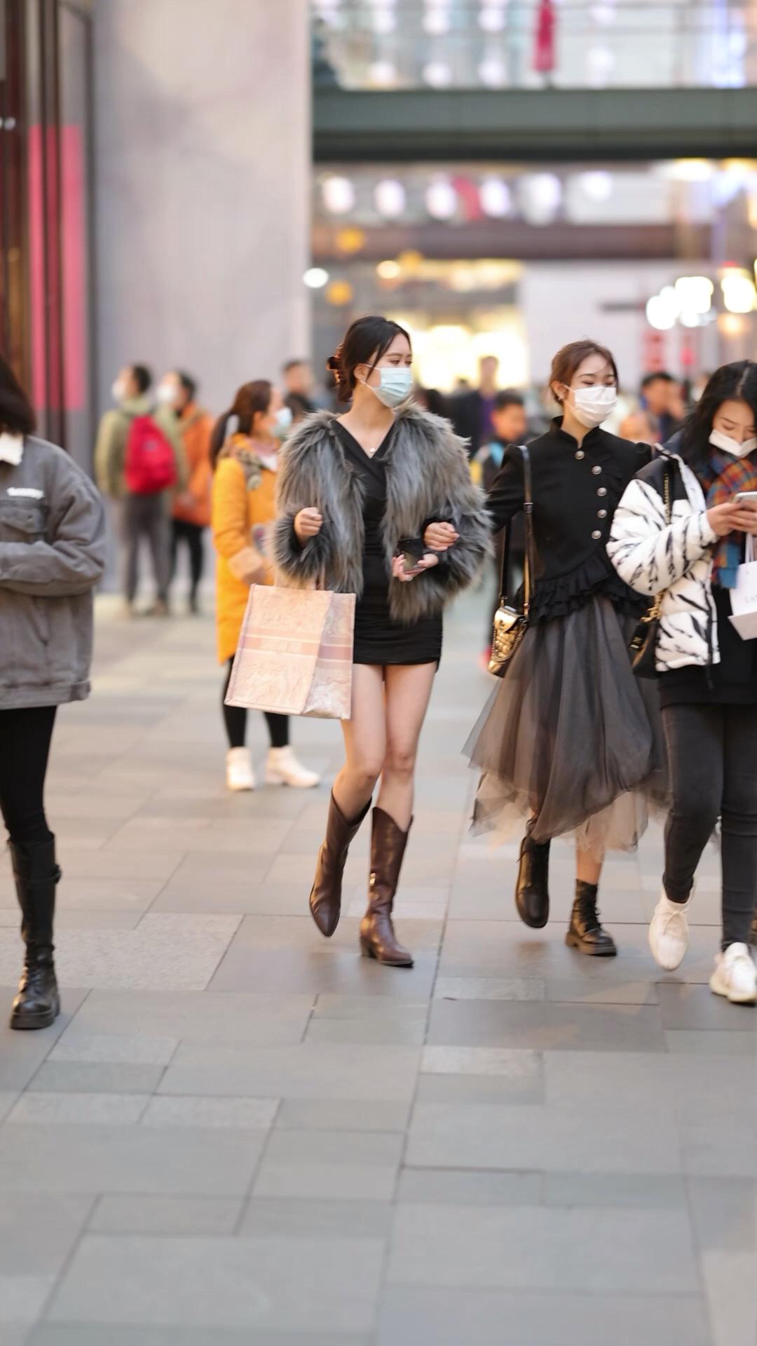 我要上热门#春熙路美女如云镜头都不知道给谁