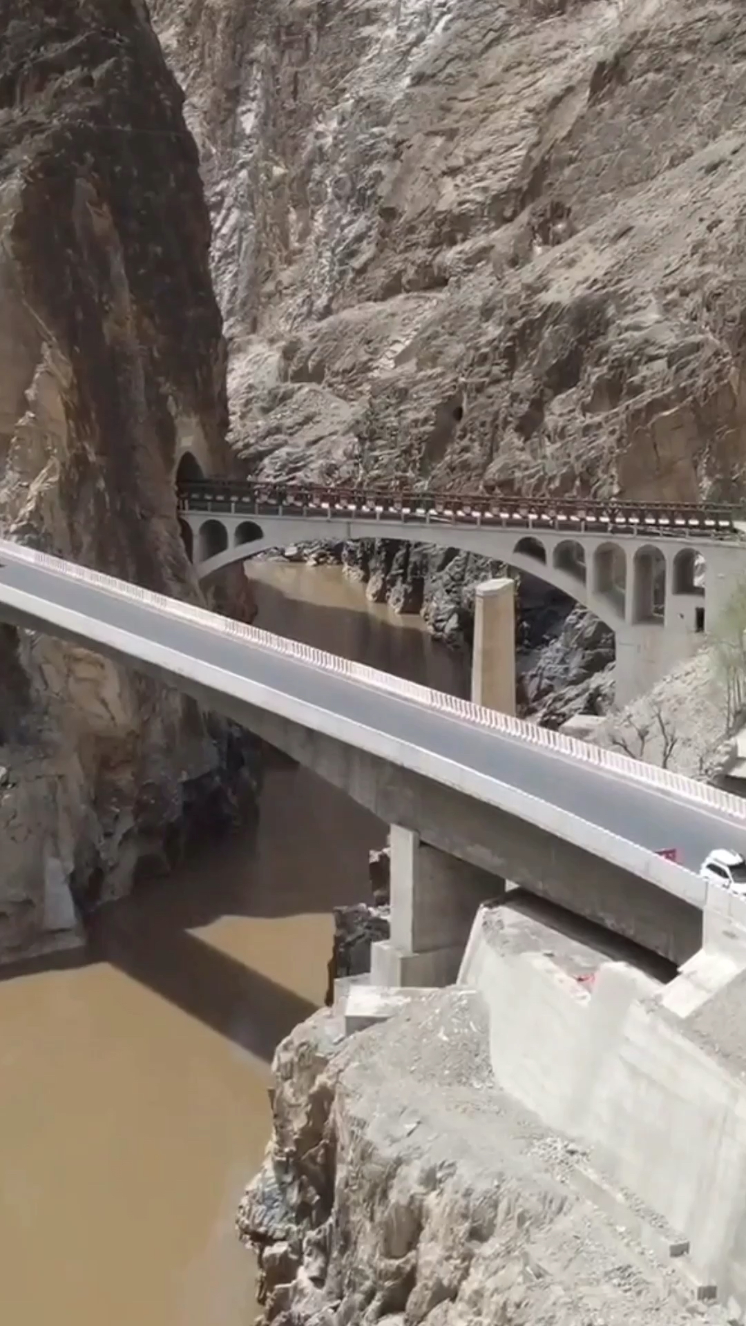 美丽新中国西藏怒江大桥