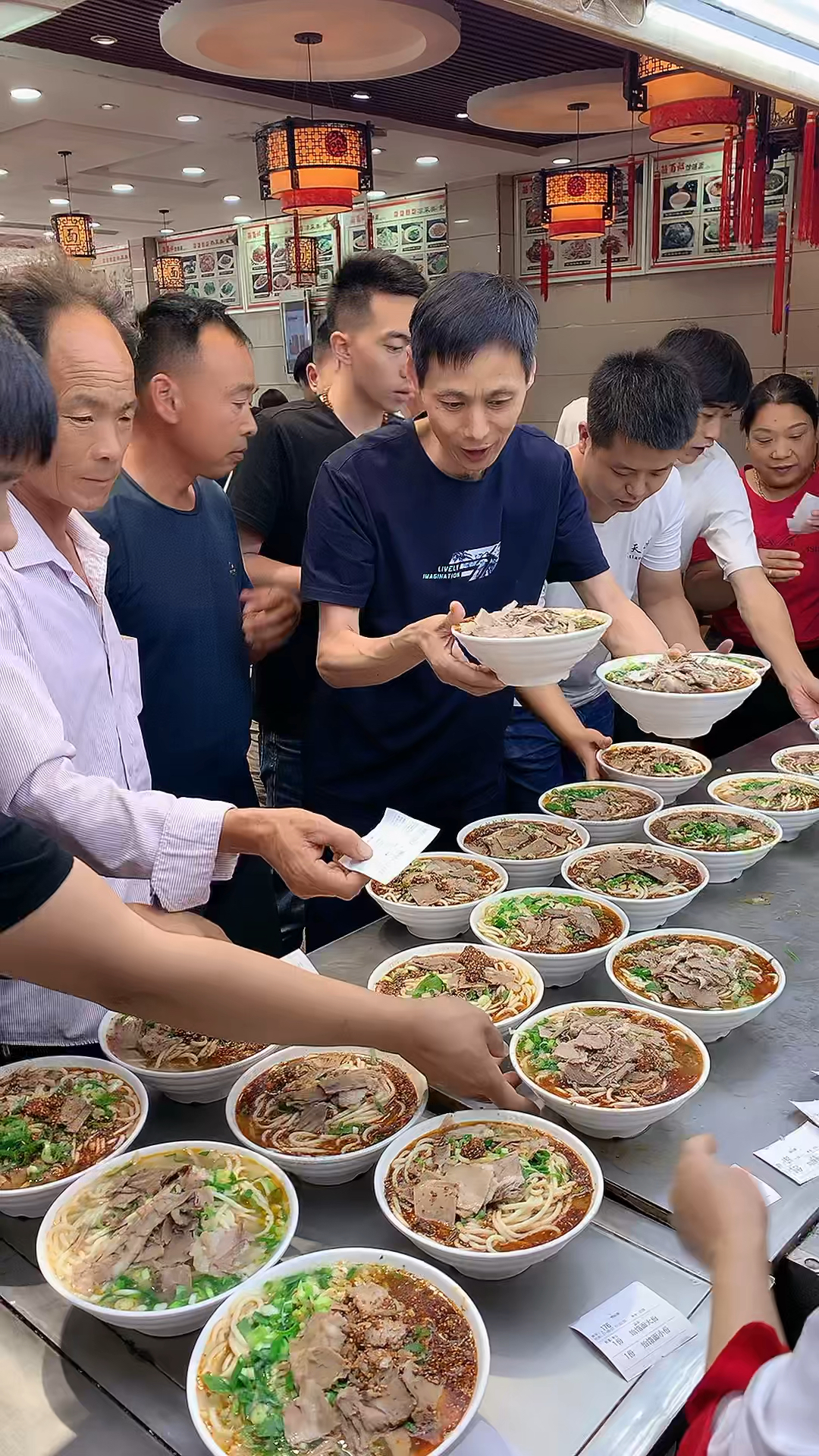 花角750克八角50克小茴香50克香叶25克丁香45克香碗50克