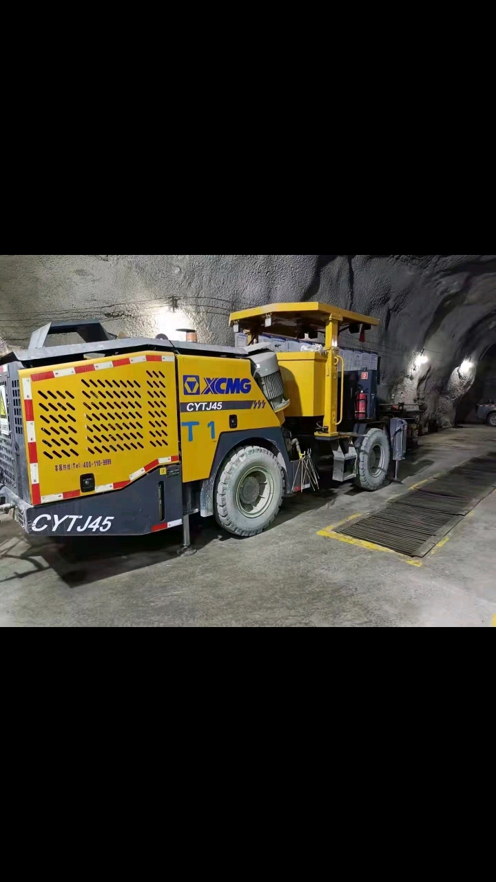 云南:3台21年徐工单臂凿岩台车