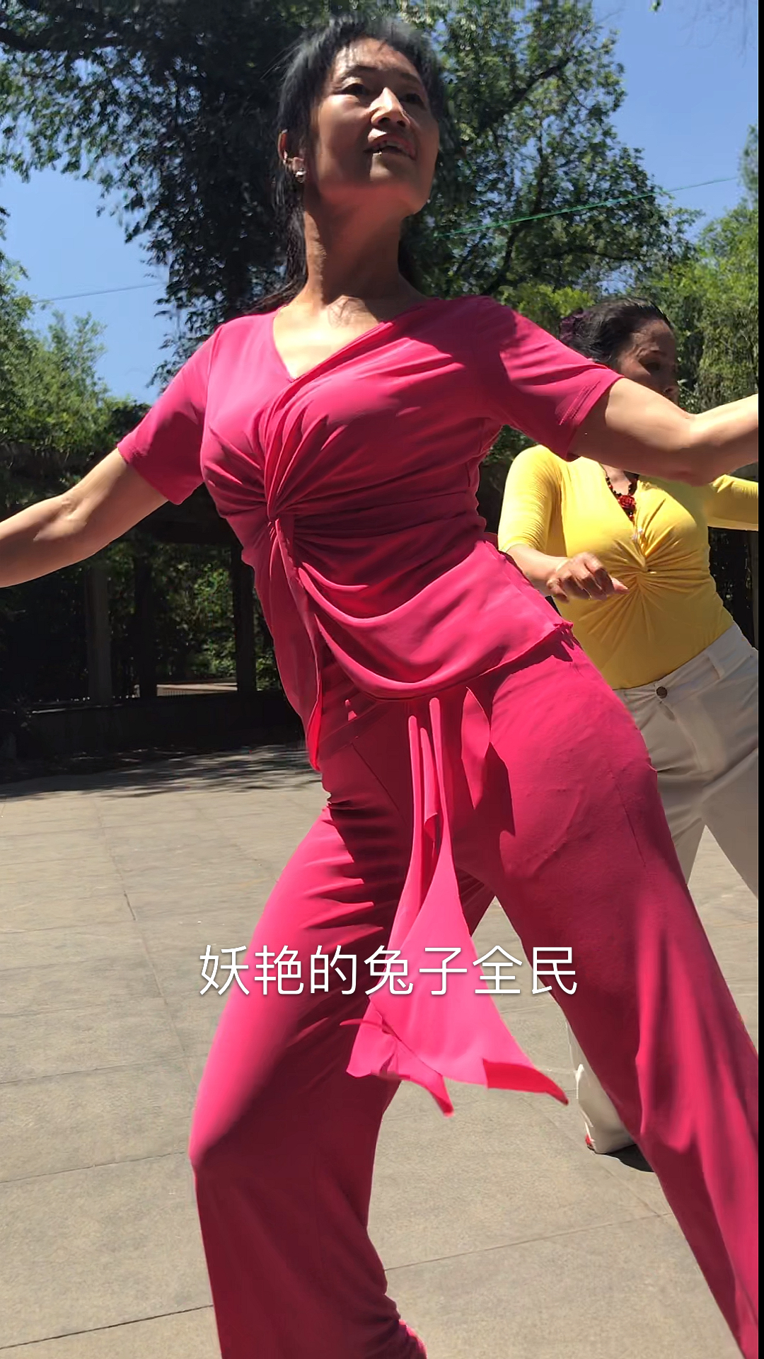 关注,红心,评论走起#吉特巴舞基本步,有想学的看过来.