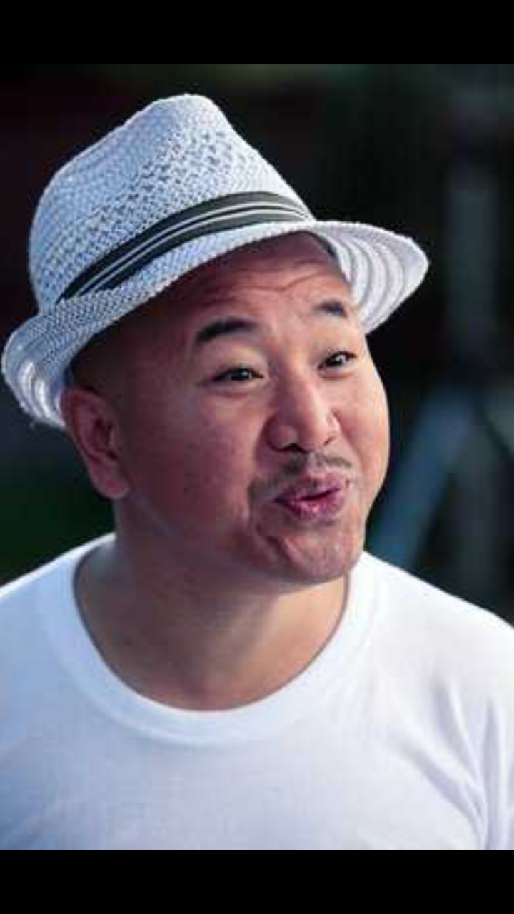 猫咪日记#《乡村爱情》刘能扮演者王小利娶小他10几岁娇妻婚后儿女双