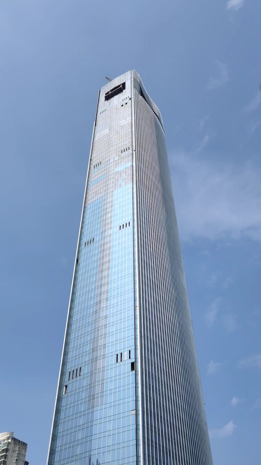 厦门国际中心大厦,高耸入云,太震撼了厦门国际中心大厦,高耸入云,太