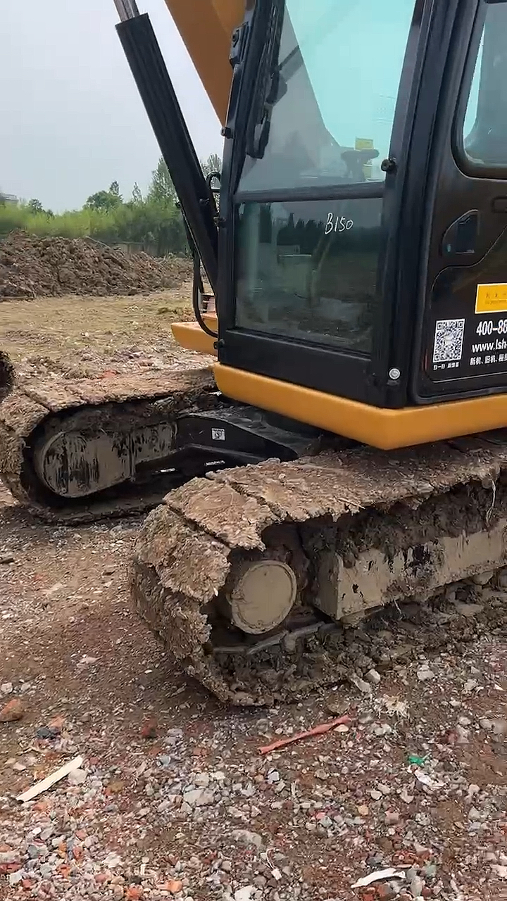 二手挖掘机个人卡特307e二手挖掘机刚刚到家19年的精品车况