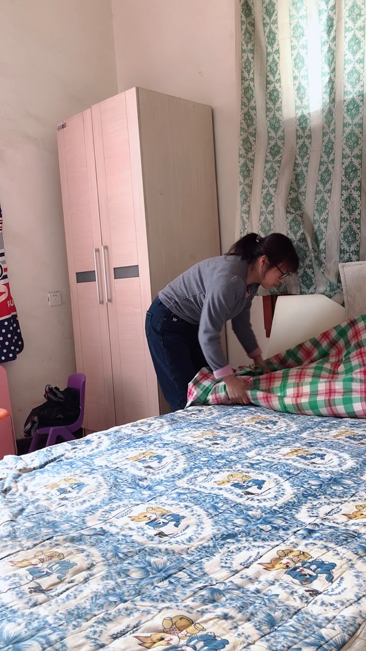 我妈就在床上躺一会,老婆竟然这样做-度小视