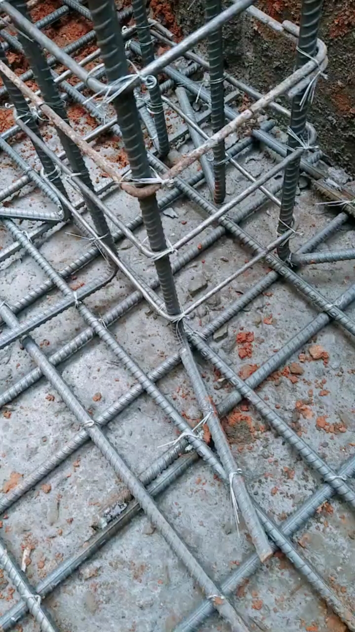 钢筋工#五层楼房这个柱子懂行的指导下