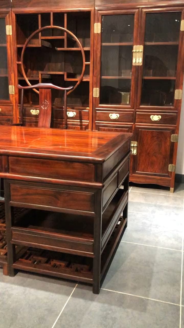 大红酸枝明式办公桌