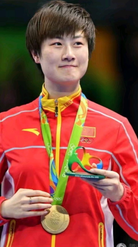 乒乓球#丁宁在与李晓霞的对决中强势夺冠#重温经典时刻#里约奥运坏谮