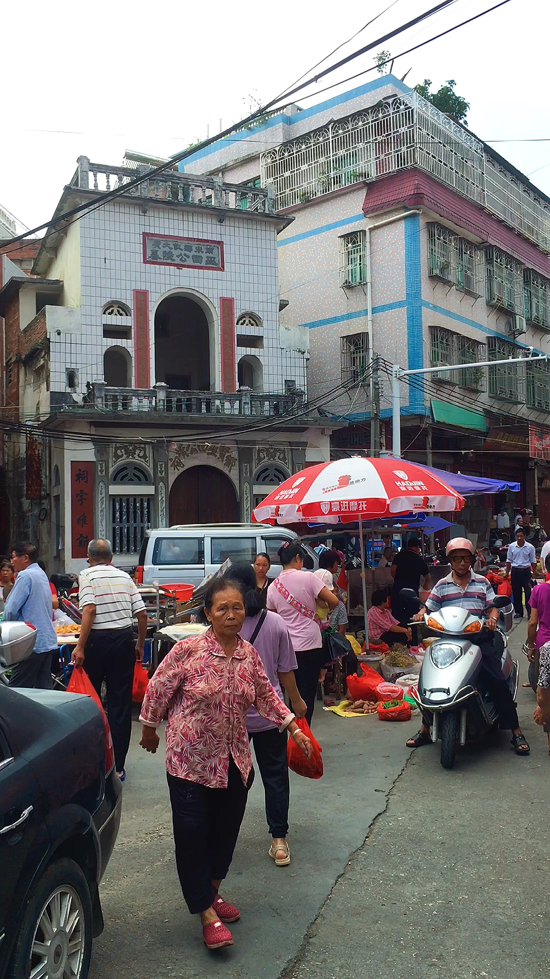 农村赶集#兴宁已经半年没来罗岗圩了,今日圩日,不是很多人,剩下的都