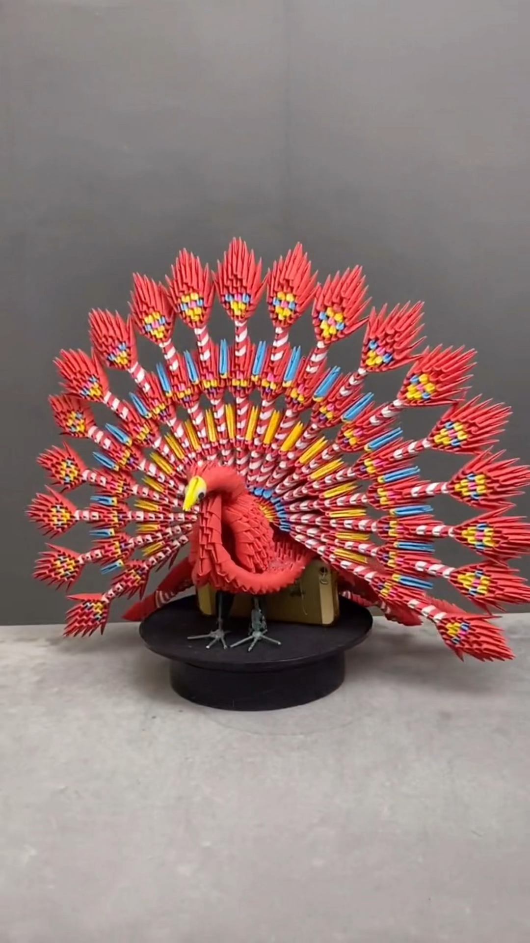 手工制作#纸艺作品大孔雀,喜欢吗