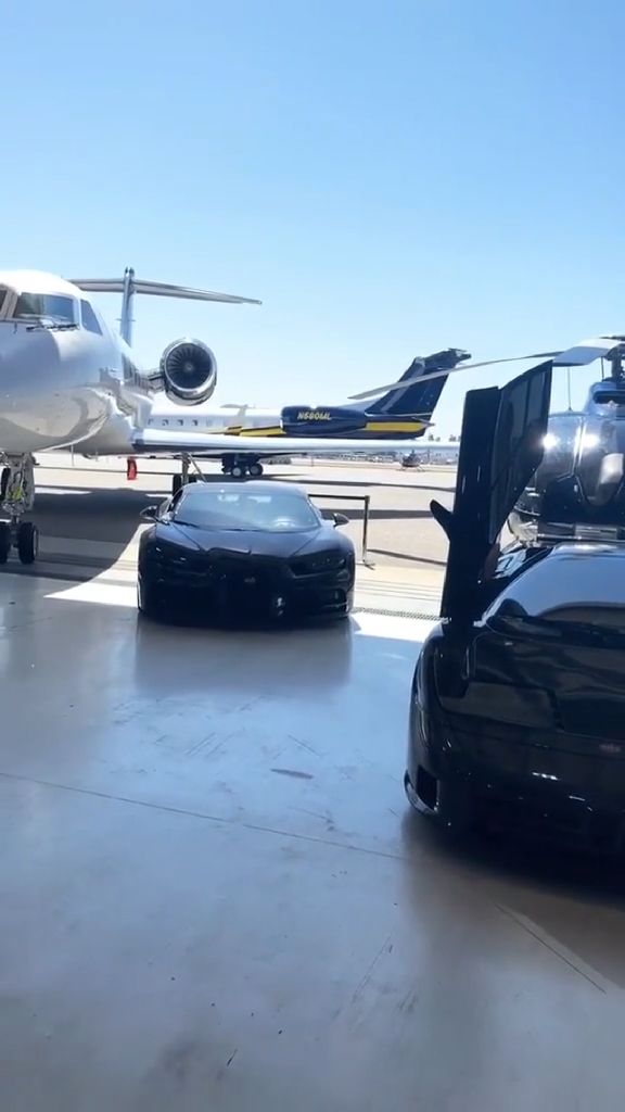 跑车#有钱真好,豪车私人飞机,场面霸气十足.