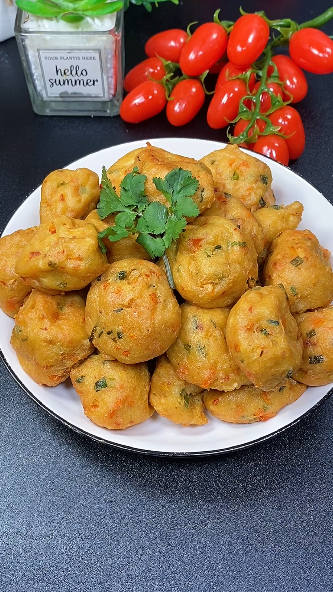 逢年过节都会做的蔬菜丸子太香太好吃了#炸丸子