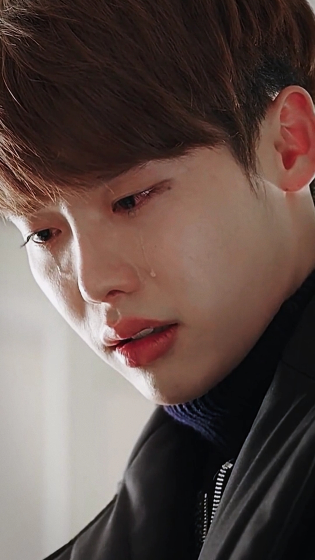 韩剧#"左眼先流泪的人,是伤心到了极致;右眼先流泪的人,是思念到了