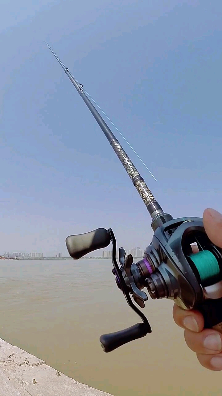 钓鱼第一视角来了