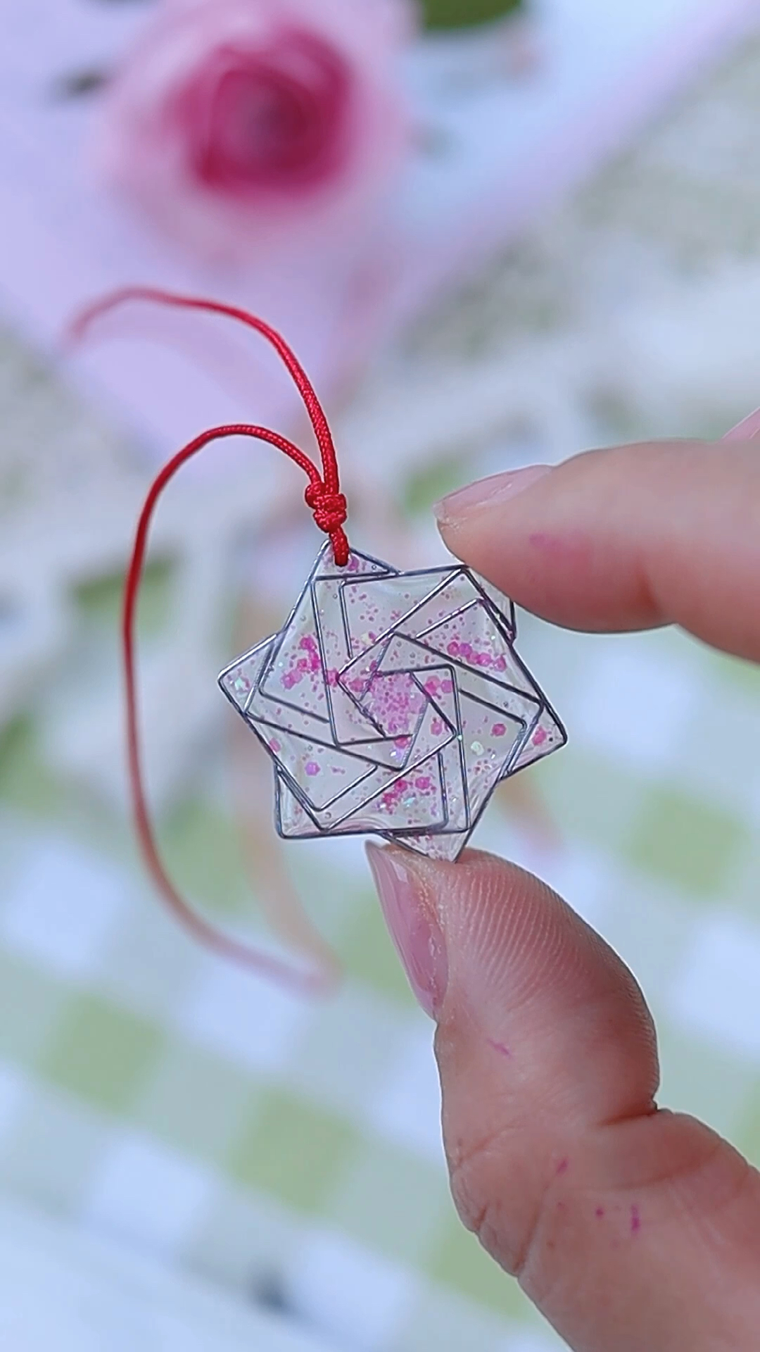 手工制作#订书钉做的小挂饰,也太好看了吧!-度小视