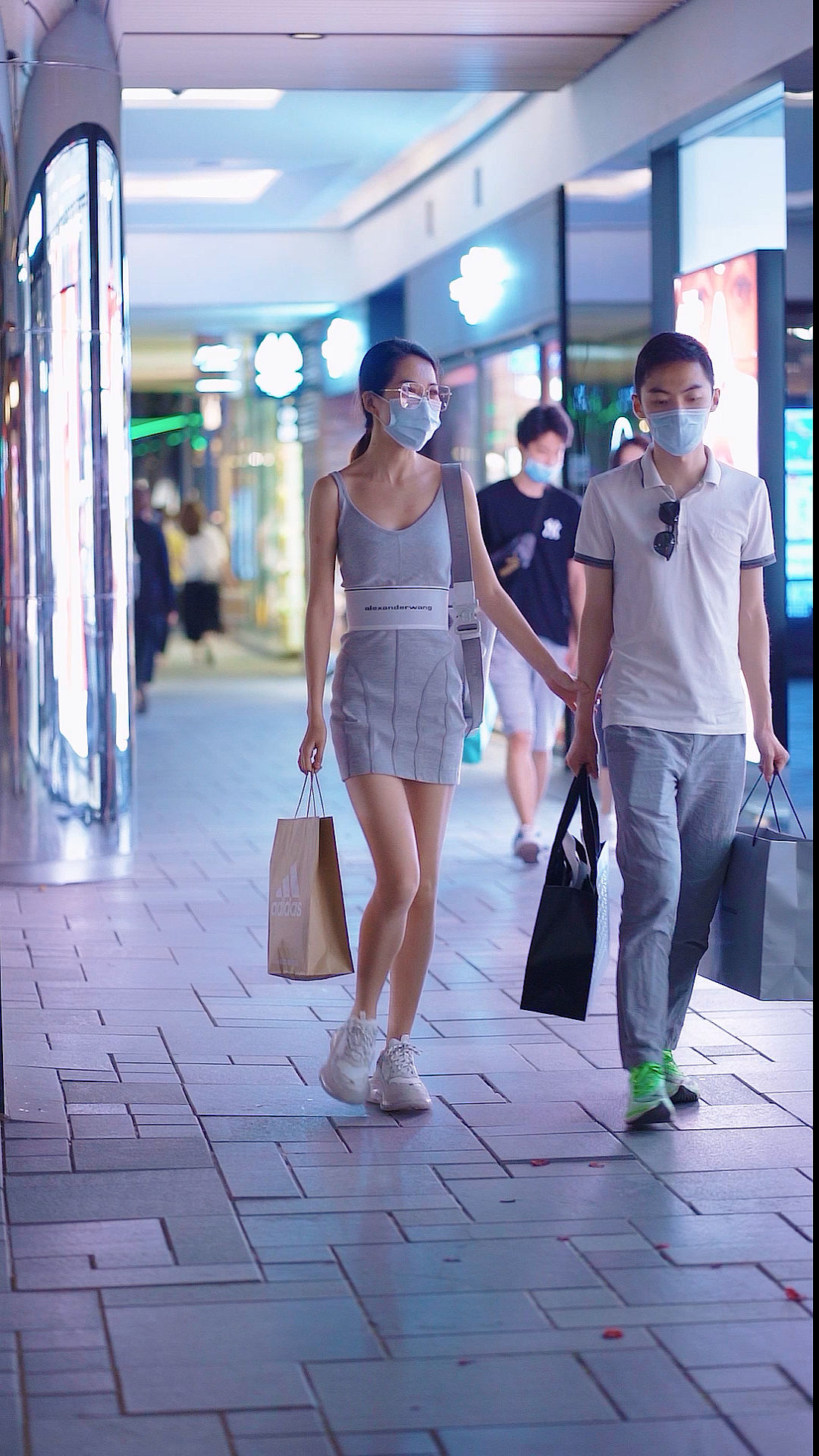 带妹子逛街,你一般消费多少?