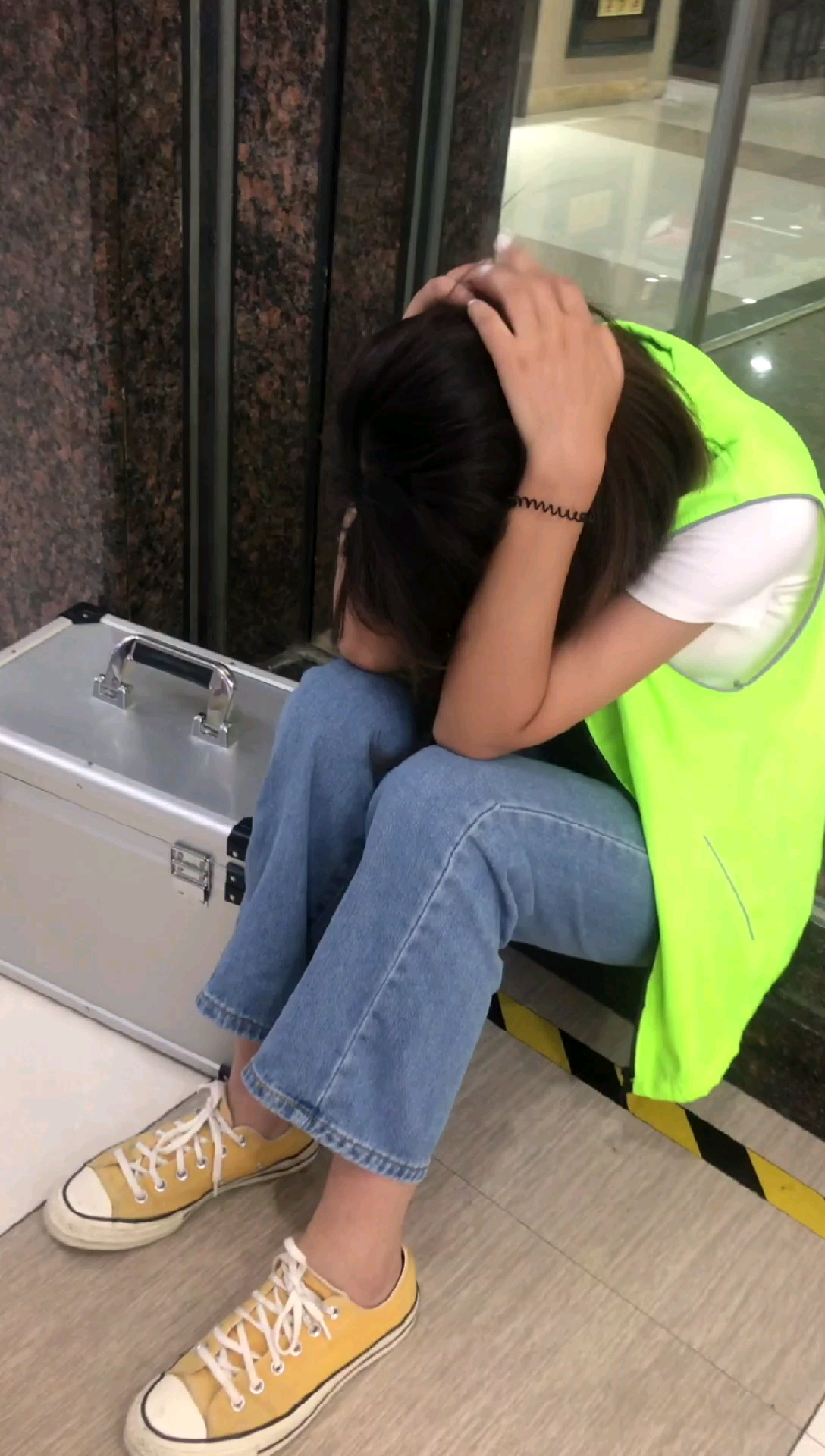 一户5oo,洗一个半小时,每天7-9户,但没时间休息,累到散架,你会干吗?