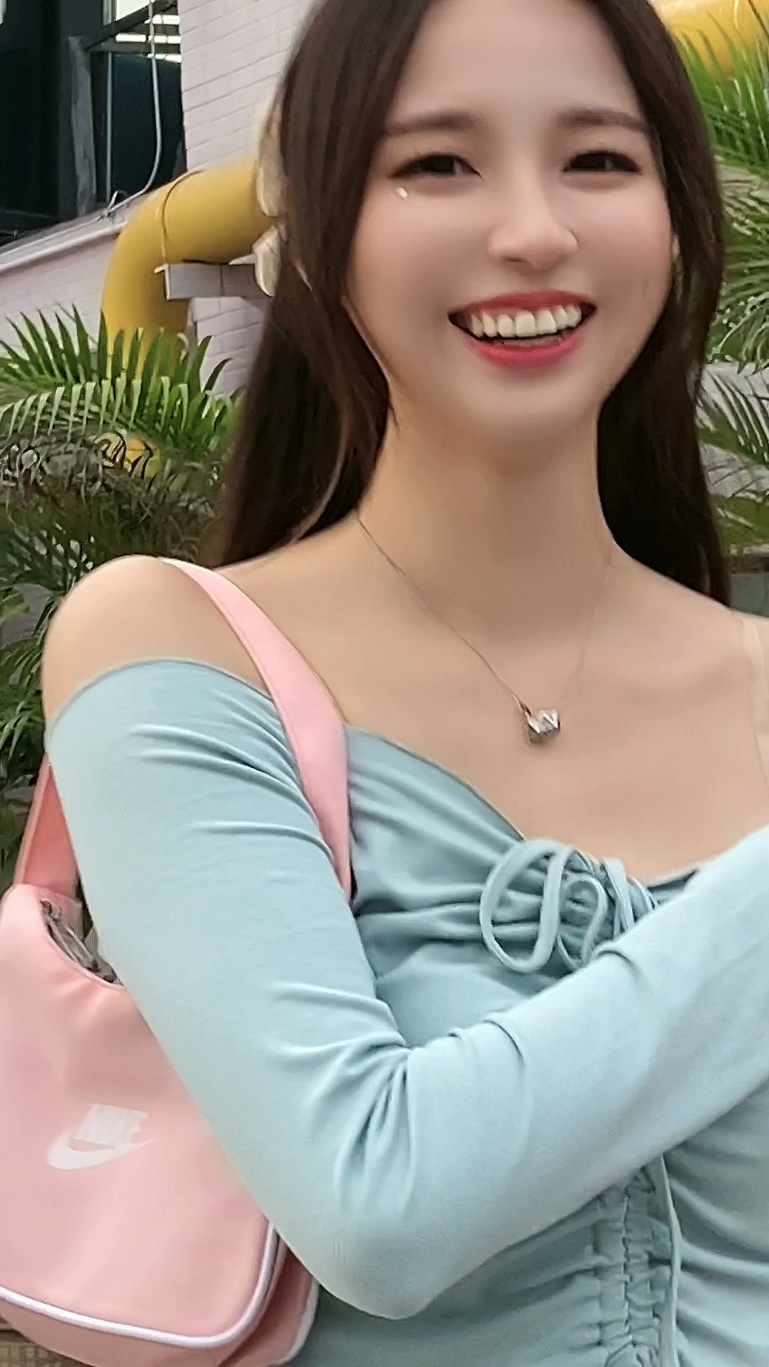 傻笑女孩都有福气