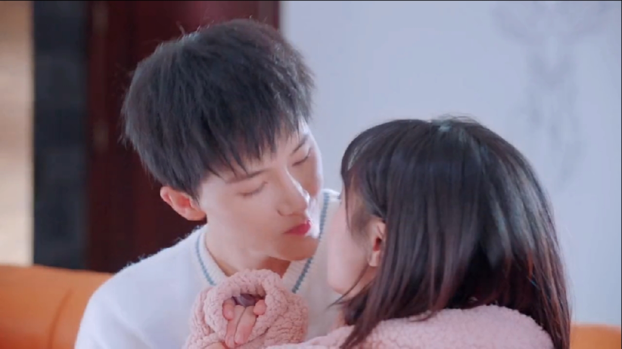 闺蜜神助攻,和男友吵架都能变甜蜜#杨泽#陈芳彤