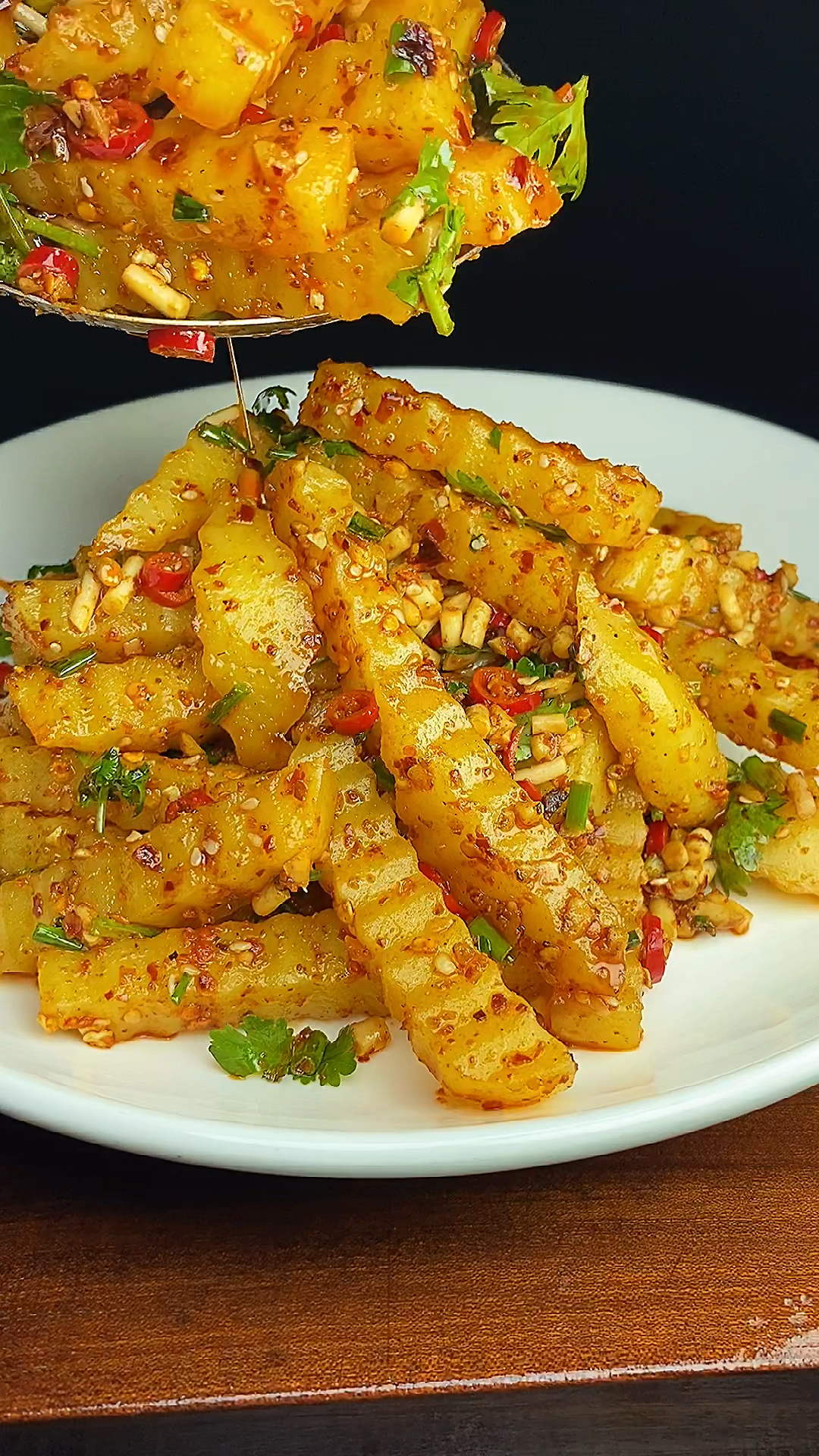 风靡成都咔咔角角的狼牙土豆,学会了自己在家里做,干净卫生还更划算-