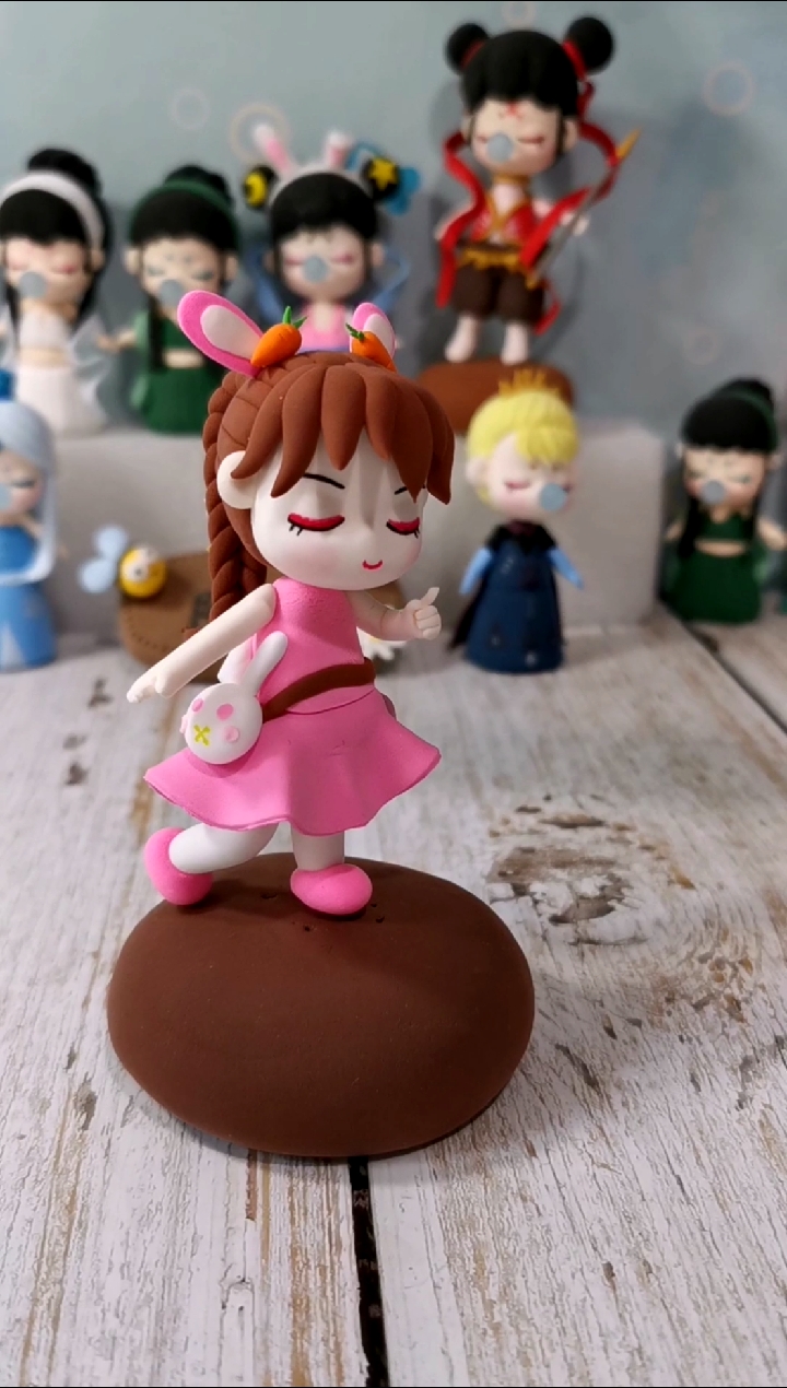 超轻粘土#小舞教程来了,喜欢小舞的给我点个爱心.-度小视