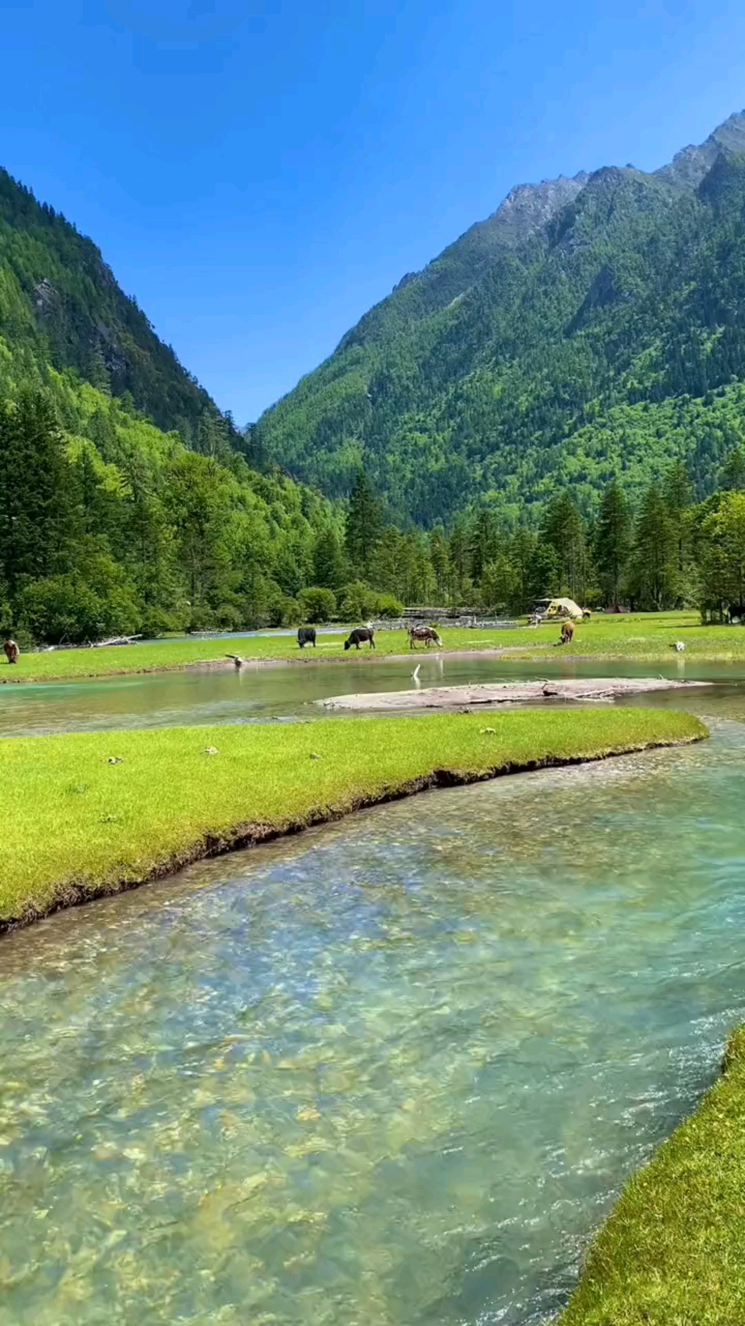 甘孜:月亮湖