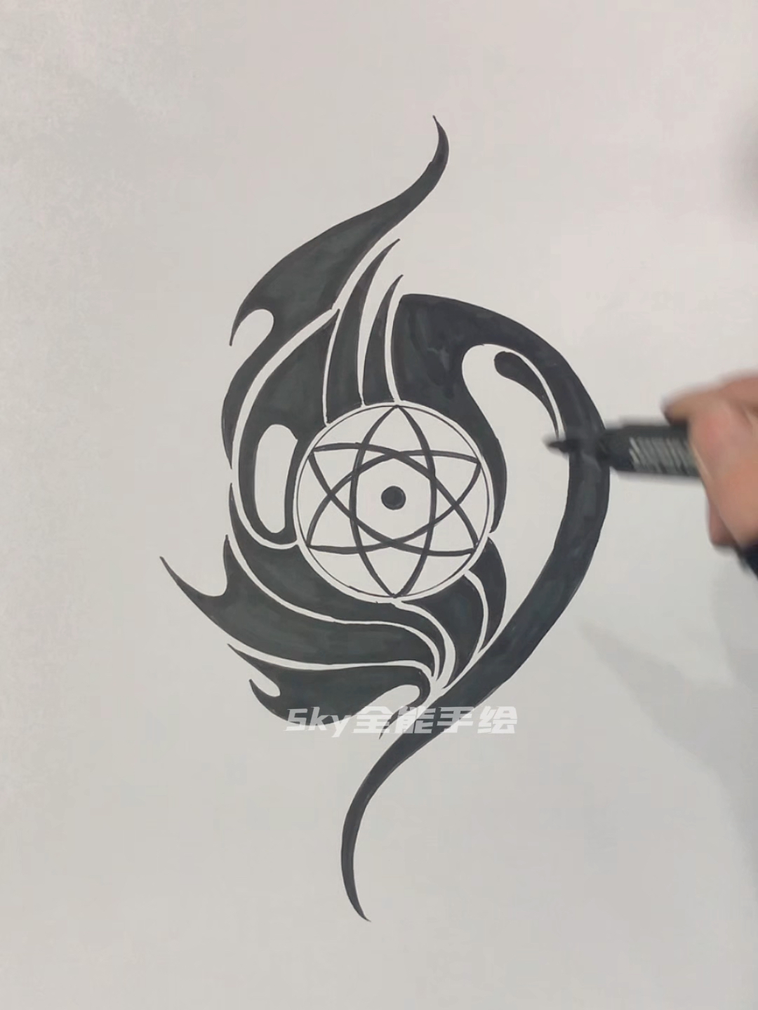 画画原来如此简单原创设计解压图案搭配宇智波佐助六芒星写轮眼