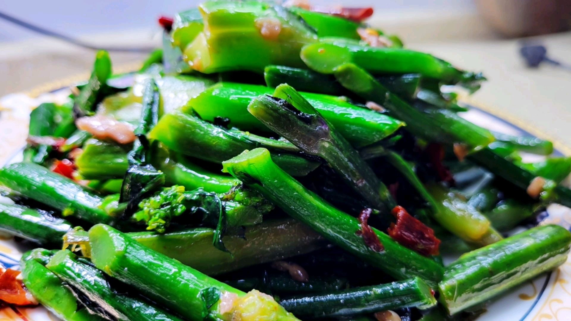 秀出你的拿手菜#红菜苔好吃好多人都炒不好,炝炒菜苔的家常做法几