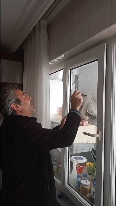 全民最牛手艺人#敲玻璃也是个技术活.