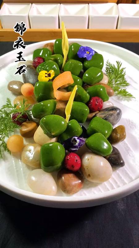 晒晒我的春节美食#翡翠石头牛肉,大家觉得像不像石头-度小视