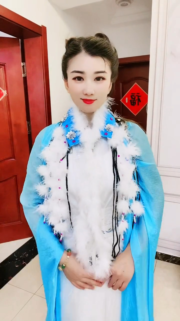 丝巾做古装汉服#香妃的头饰不仅戴在头上好看,戴在脖子上就是一个