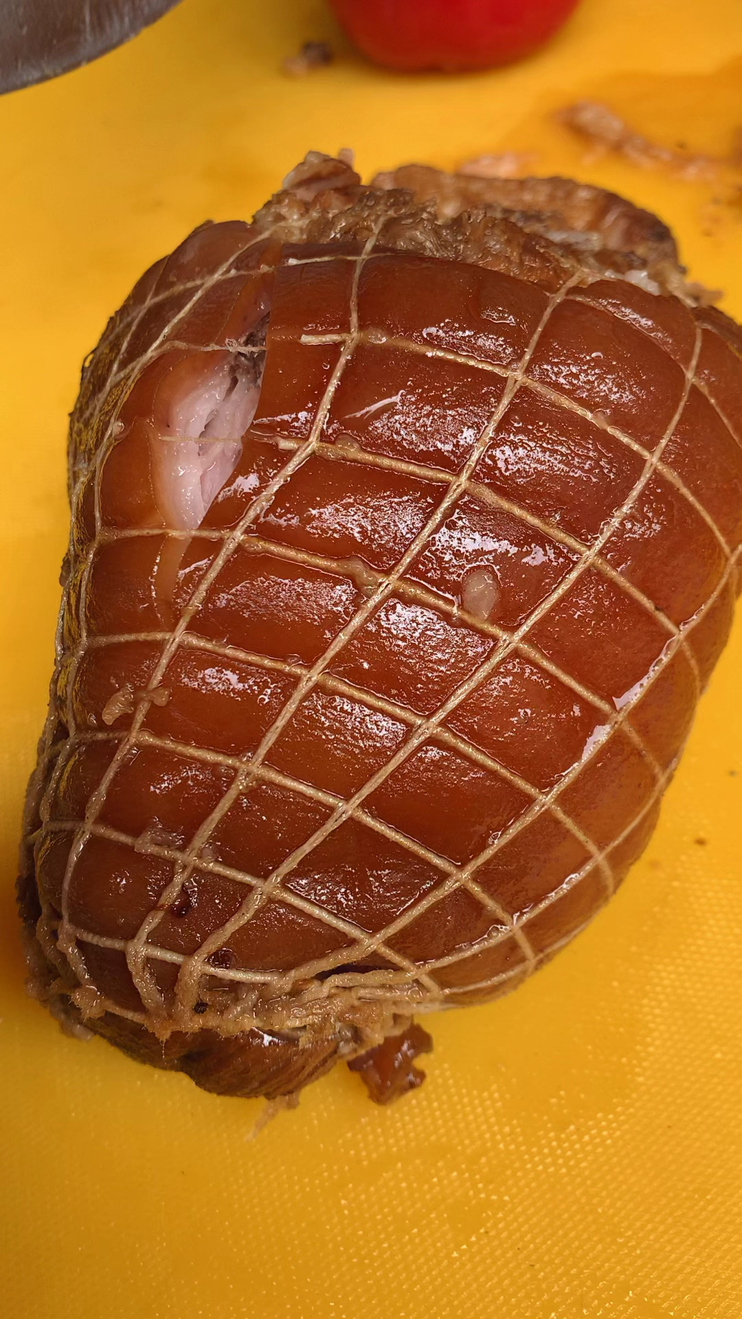 昨天转了1800,今天吃个捆肘犒劳一下自己,别人拼爹拼老公我只能拼自己