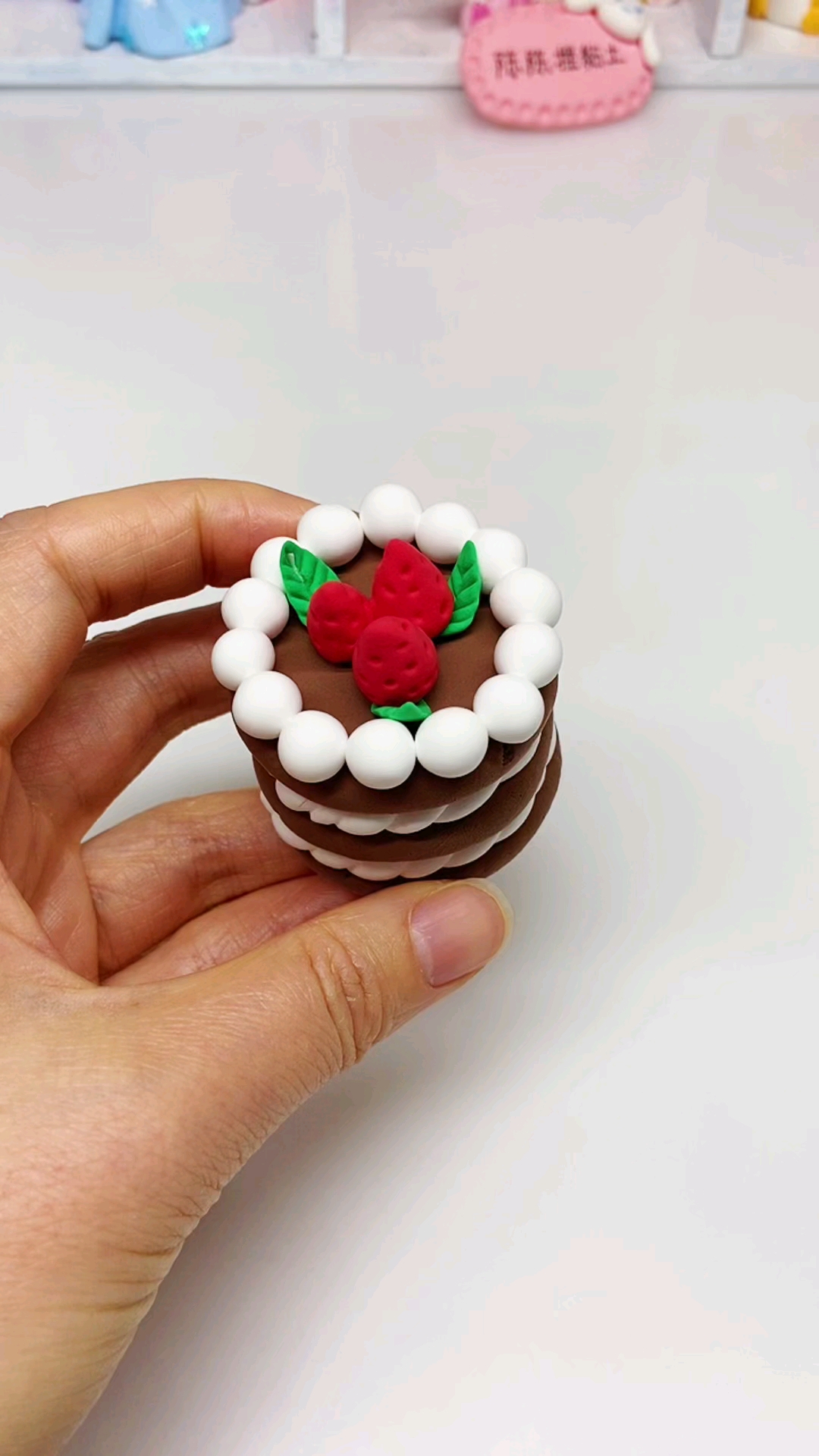超轻粘土#粘土巧克力草莓蛋糕教程-度小视