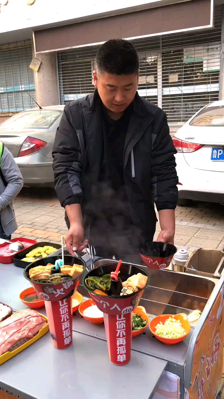 行走的火锅让你这个冬天不在寒冷行走的小火锅你想学我教你